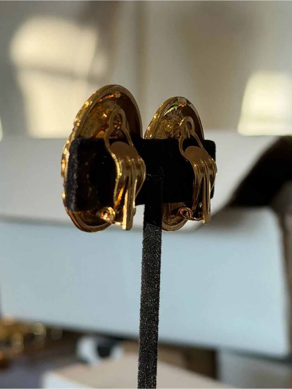 CHANEL Vintage Gold-Plated Button Earrings with Cream Faux Pearl